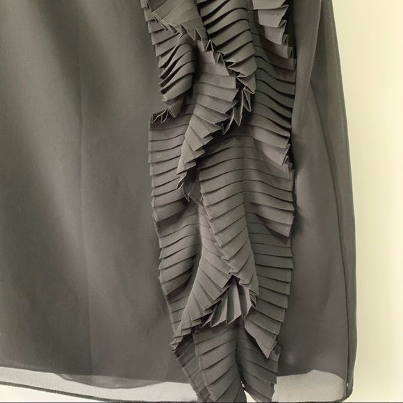 DKNY Ruffle Top - Picture 4 of 8